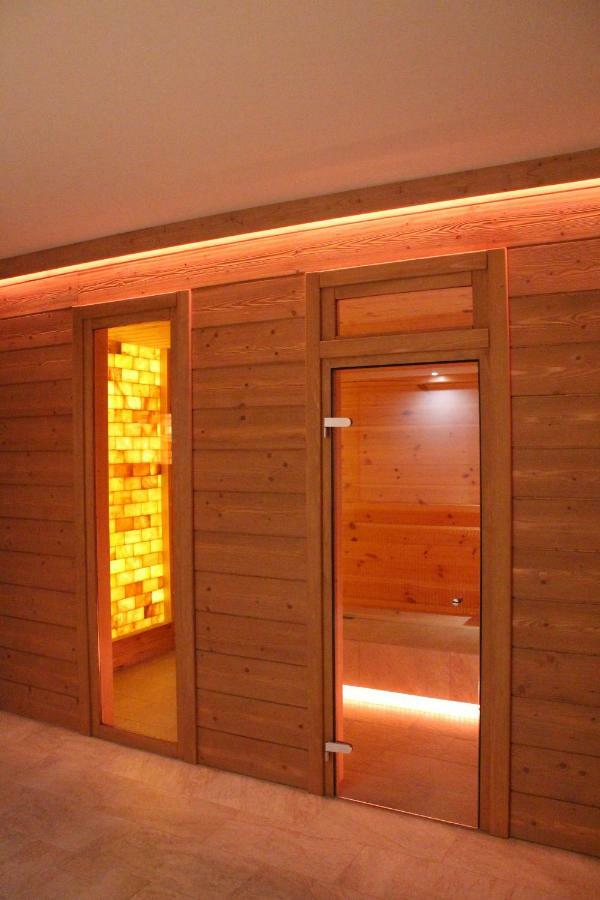 Monte Cervo Bio Hotel & Spa Covasna Exterior photo